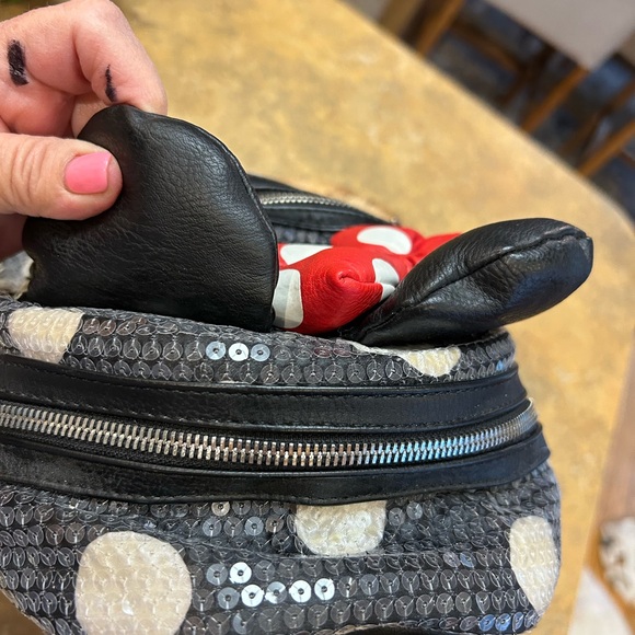 Disney Parks Loungefly Sequined Minnie Mouse Backpack - Picture 8 of 14